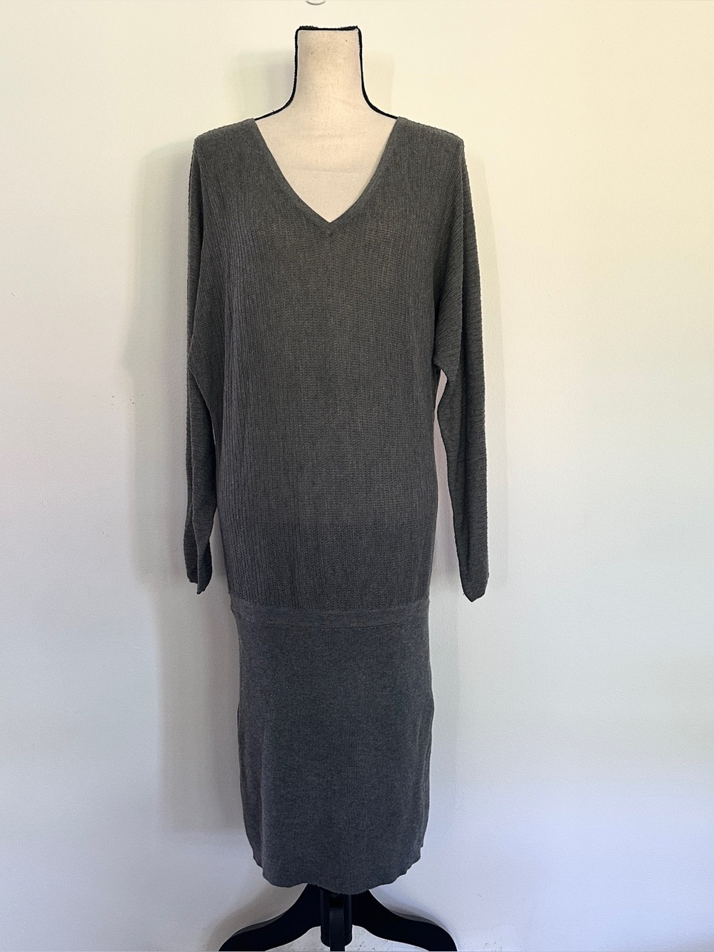 NWT Lightweight long sleeve knit sweater midi dress